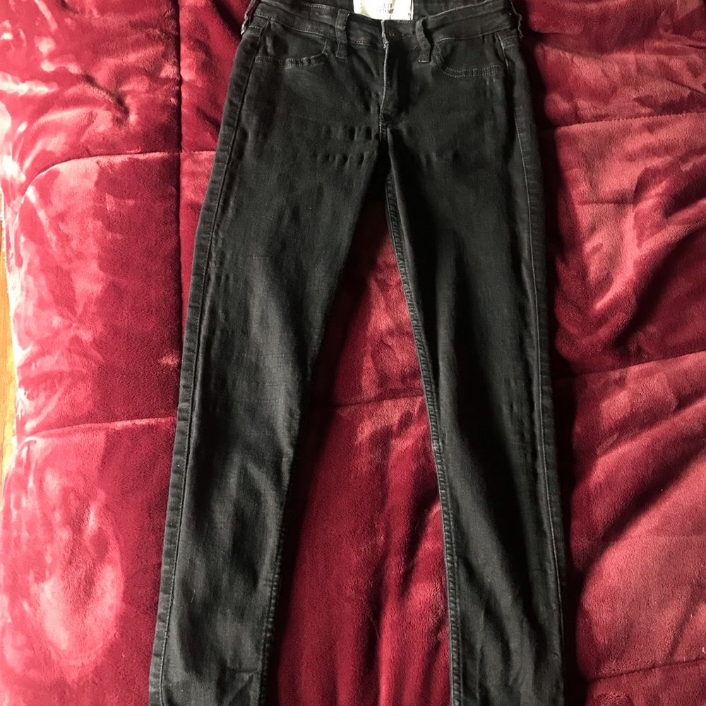 Black skinny jeans